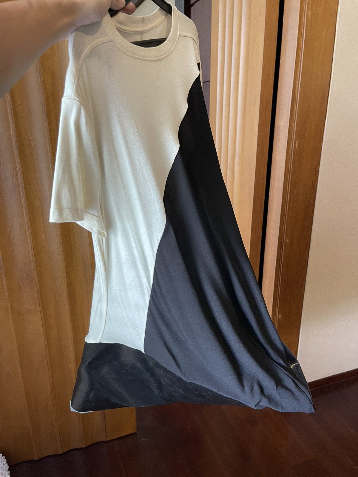 Rick Owens Dirt SS18 protruding triangular tee Size US M / EU 48-50 / 2 - 1 Thumbnail