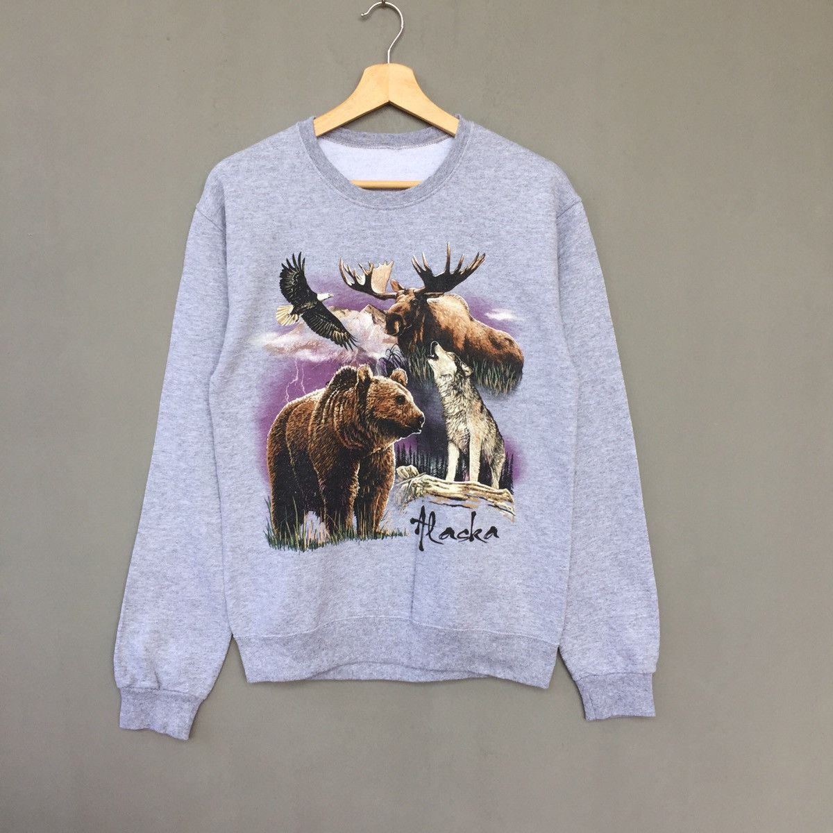 Alaska Bear Sweatshirt pullover Jumper Sweatshirt