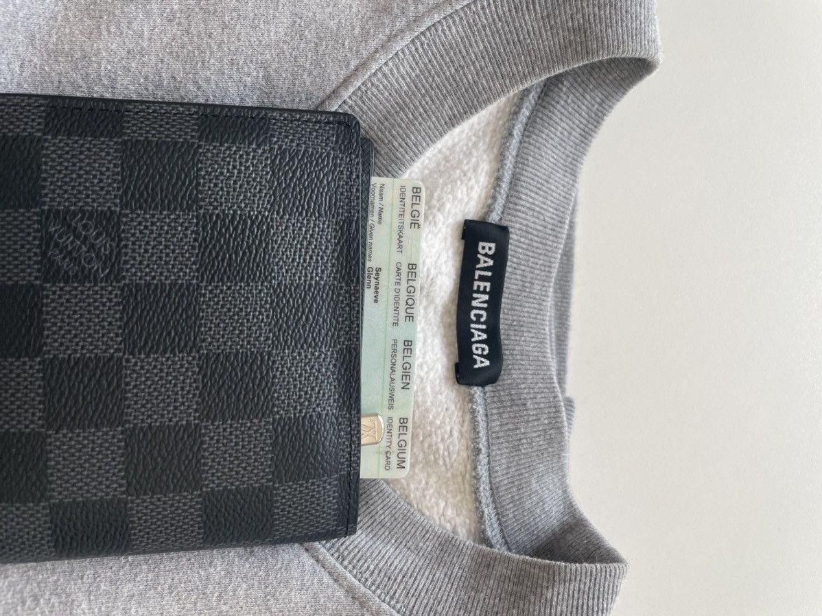 Balenciaga Balenciaga Paris Crewneck Size US M / EU 48-50 / 2 - 3 Thumbnail