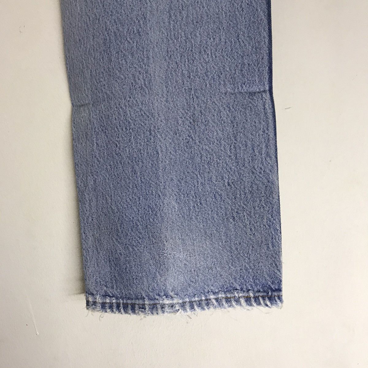 Levi's Vintage 90s Levis 501 Distressed Denim Jeans Size US 34 / EU 50 - 18 Thumbnail
