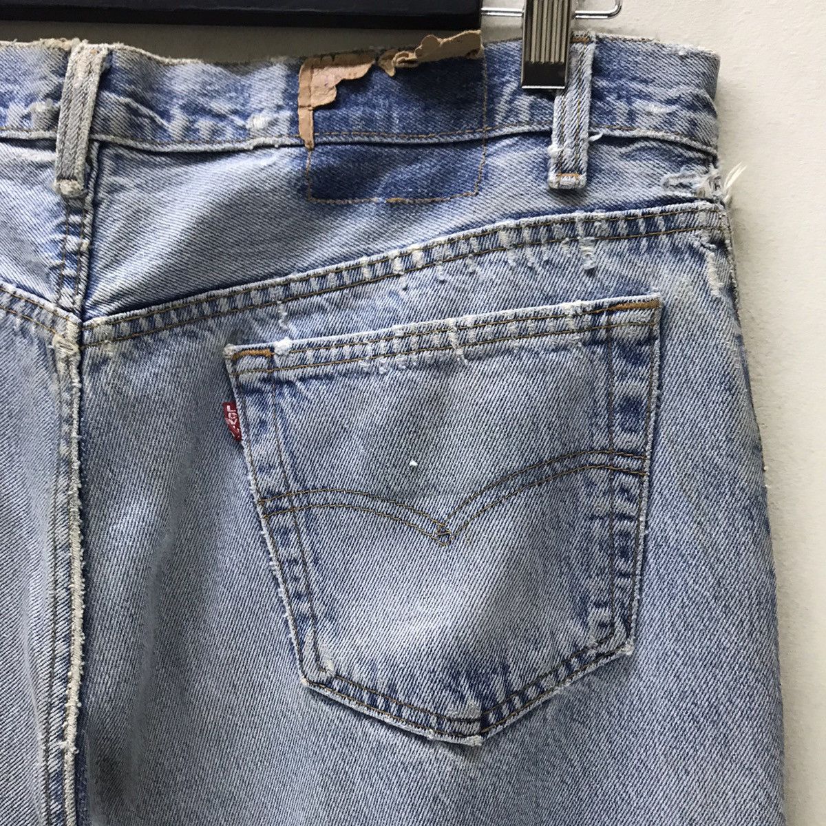 Levi's Vintage 90s Levis 501 Distressed Denim Jeans Size US 34 / EU 50 - 15 Thumbnail