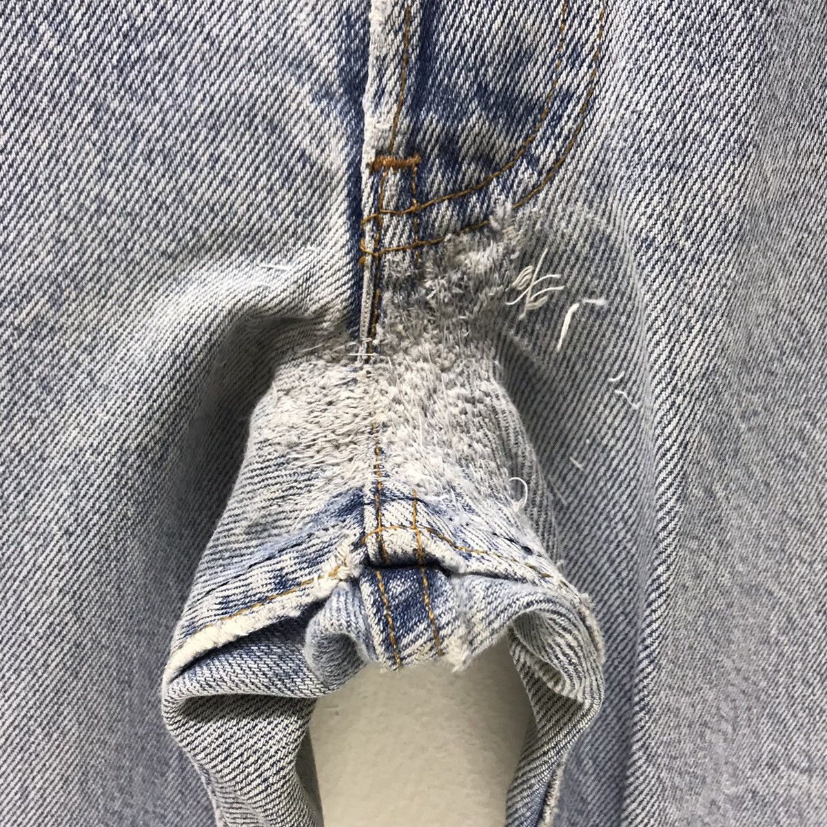 Levi's Vintage 90s Levis 501 Distressed Denim Jeans Size US 34 / EU 50 - 9 Thumbnail