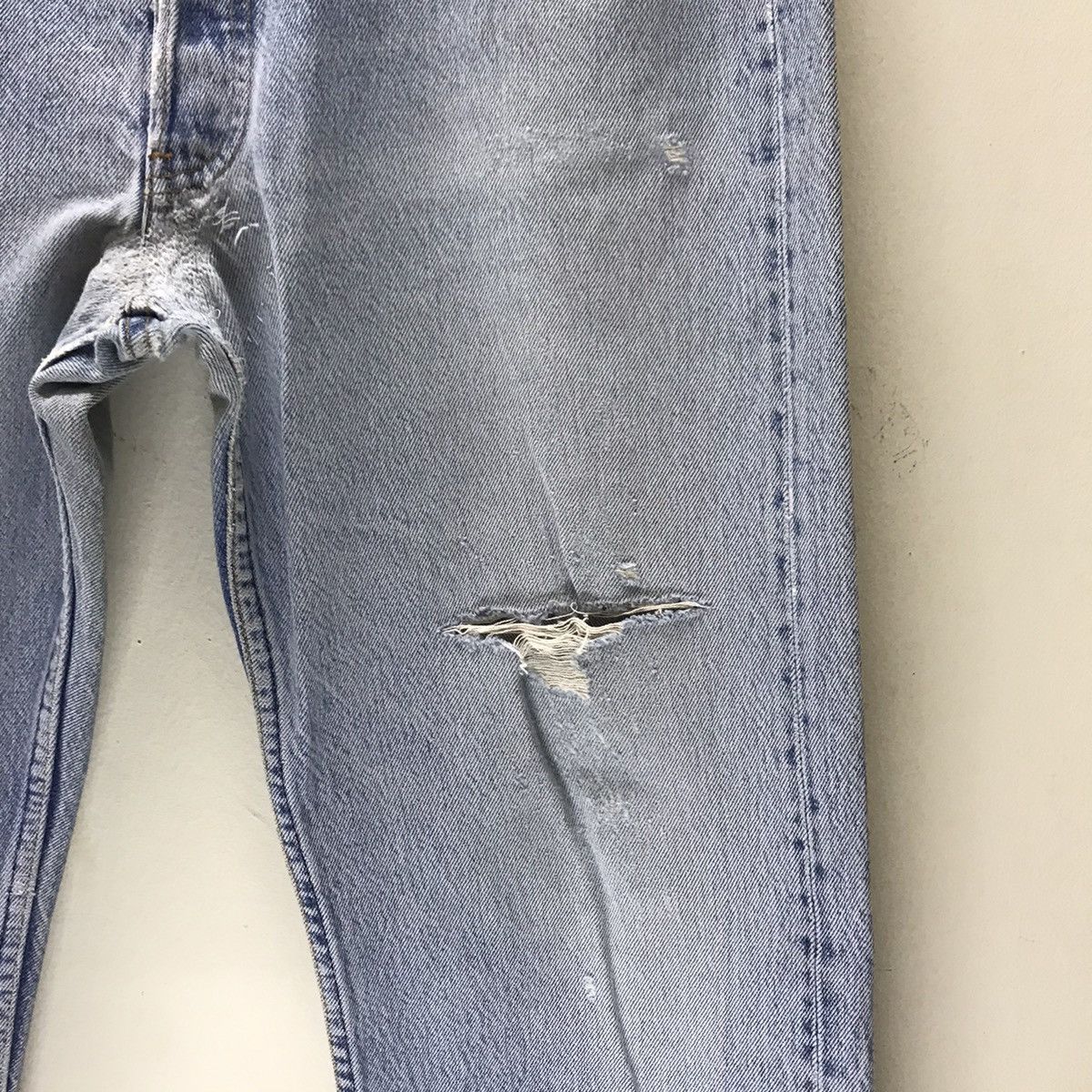 Levi's Vintage 90s Levis 501 Distressed Denim Jeans Size US 34 / EU 50 - 8 Thumbnail