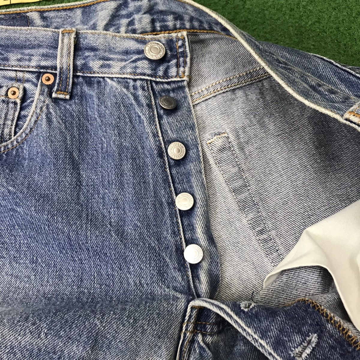 Levi's Vintage 90s Levis 501xx Denim Jeans Nice Faded Size US 33 - 20 Thumbnail
