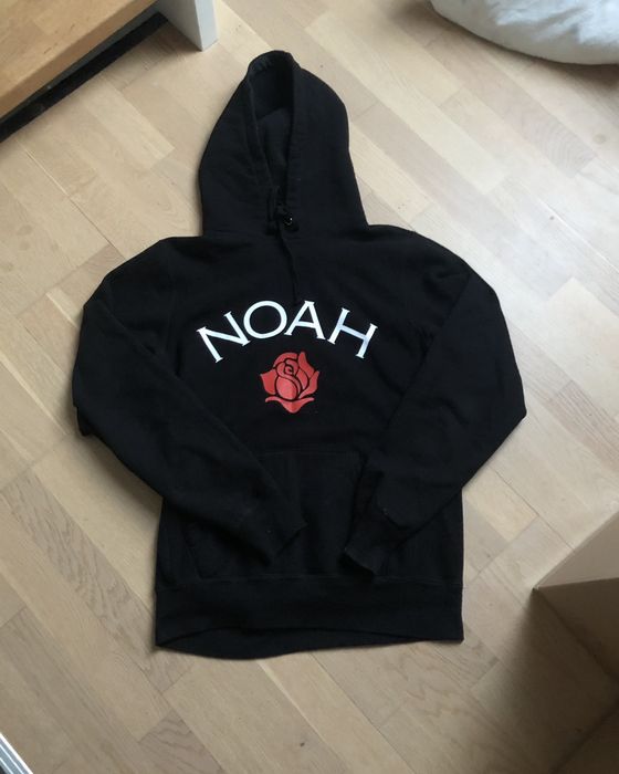 Noah rose best sale logo hoodie