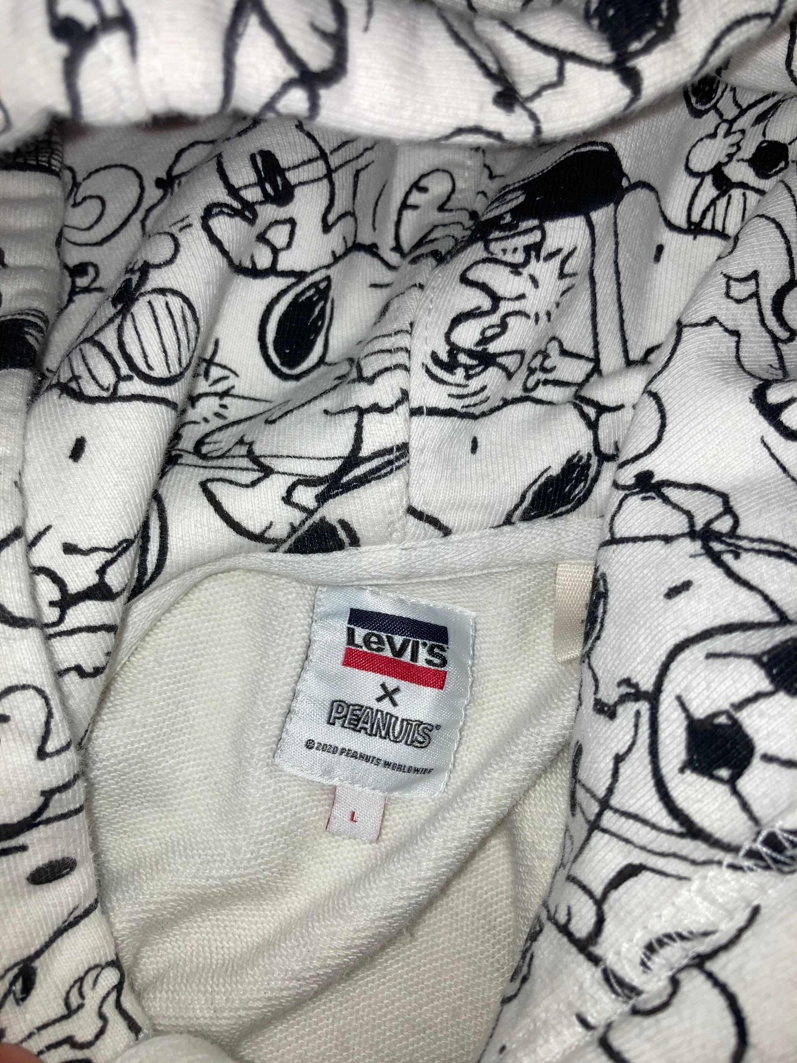 Levi's Levi's x Peanuts Snoopy Graphic Hoodie Size US L / EU 52-54 / 3 - 3 Preview