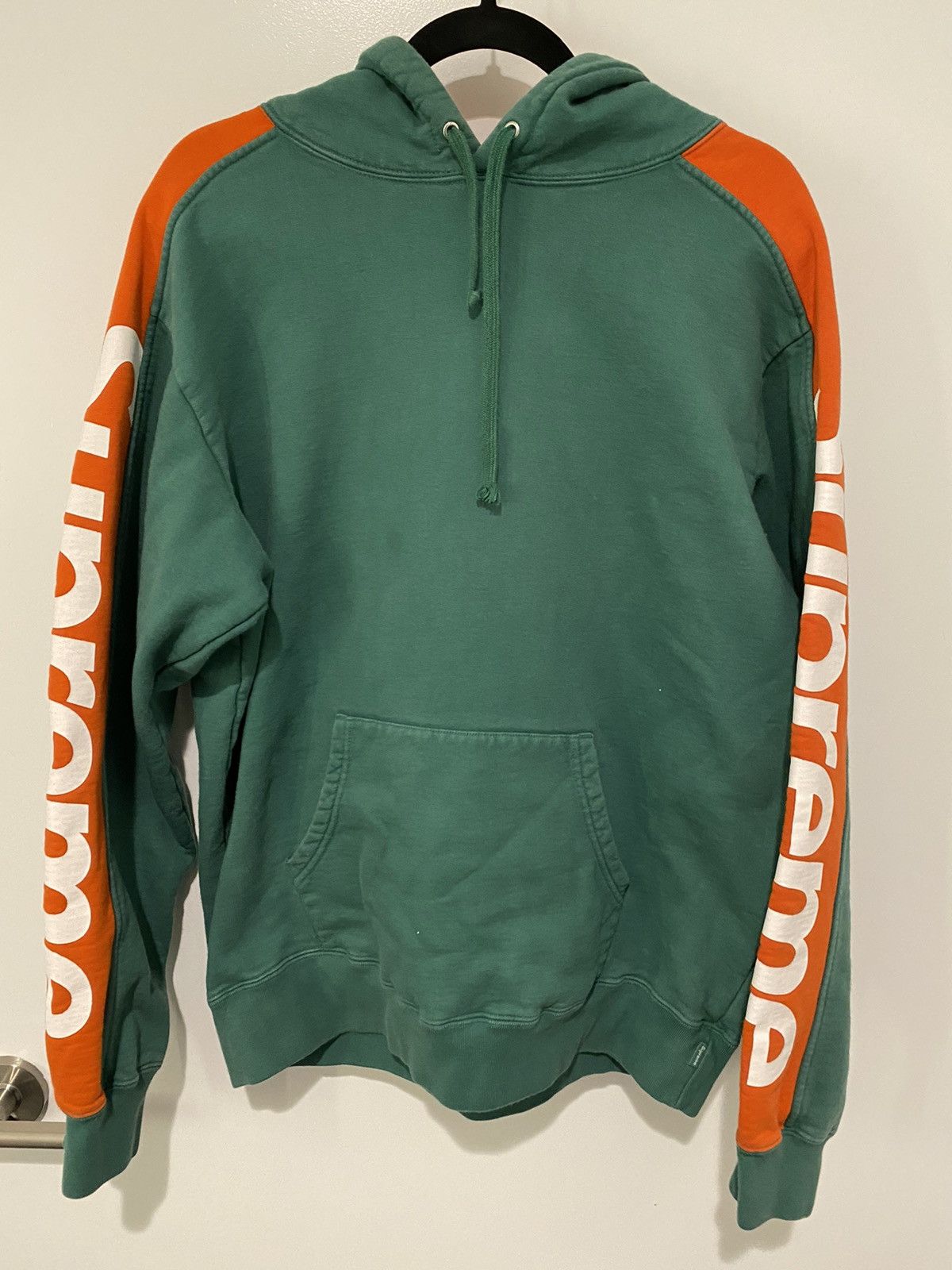 Supreme SS18 Supreme Sideline Hooded Sweatshirt Light Pine Size L