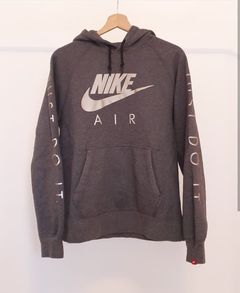 Nike hot sale reflective sweater