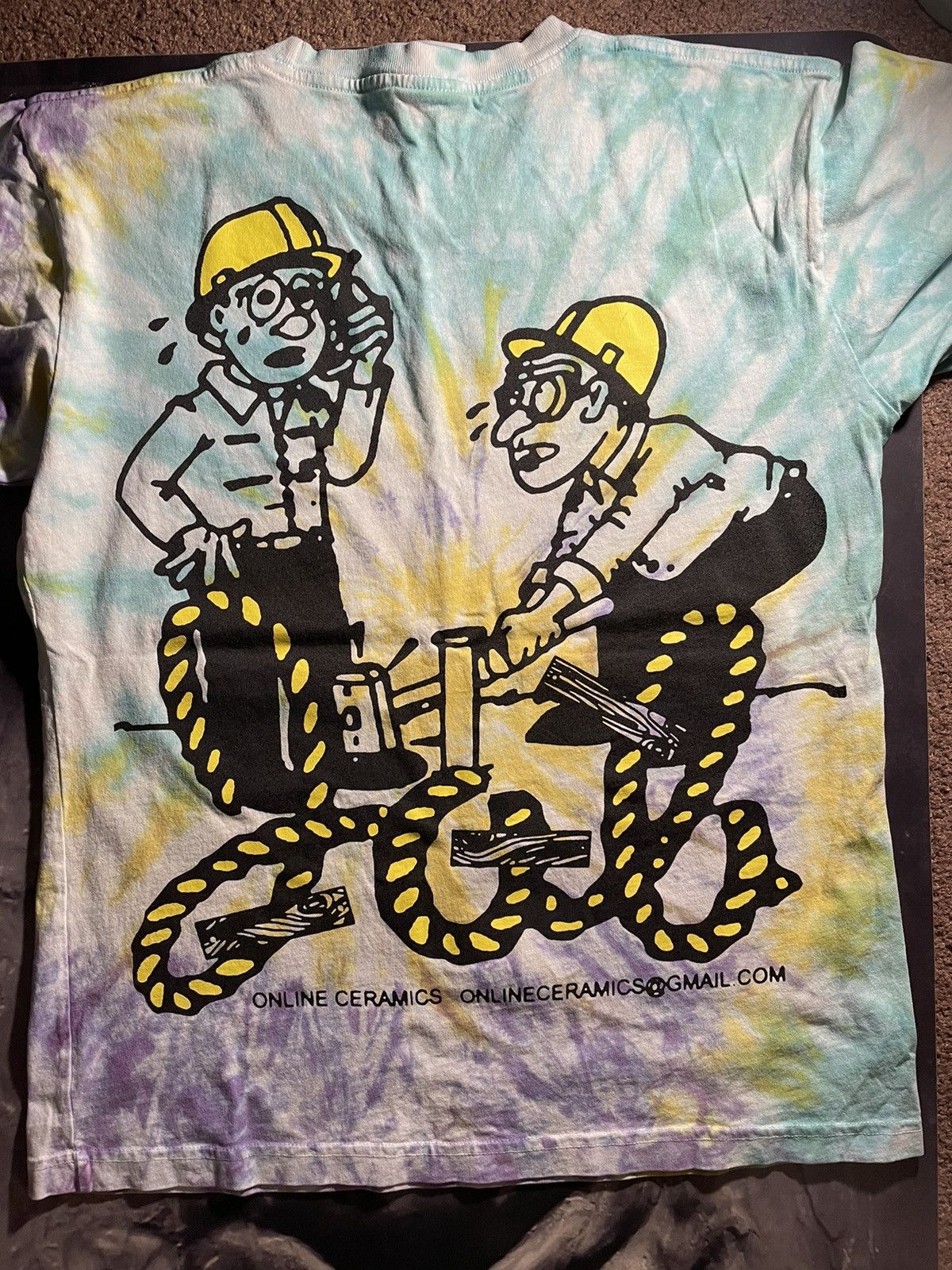 Online Ceramics Online Ceramics Happiness is the Key shirt Size US M / EU 48-50 / 2 - 2 Thumbnail