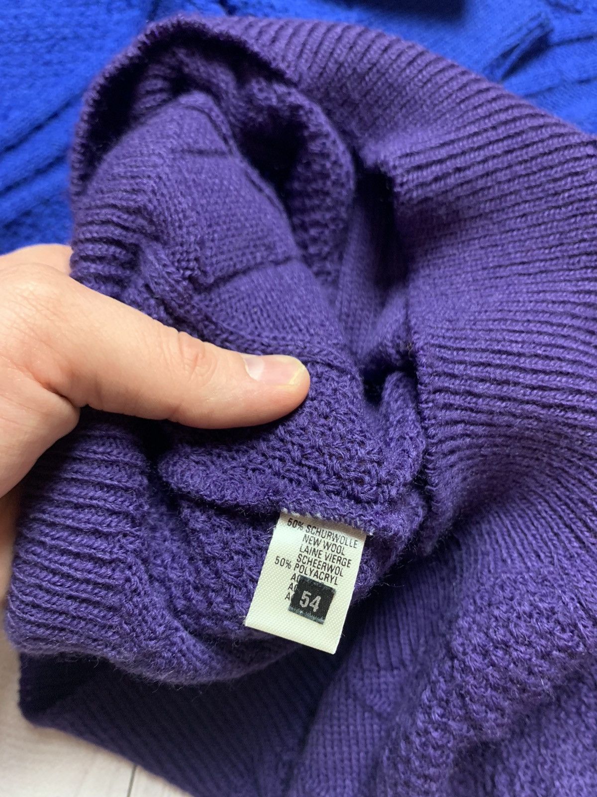 Hugo Boss × Vintage Hugo boss vintage sweatshirt Size -L Size US L / EU 52-54 / 3 - 4 Thumbnail