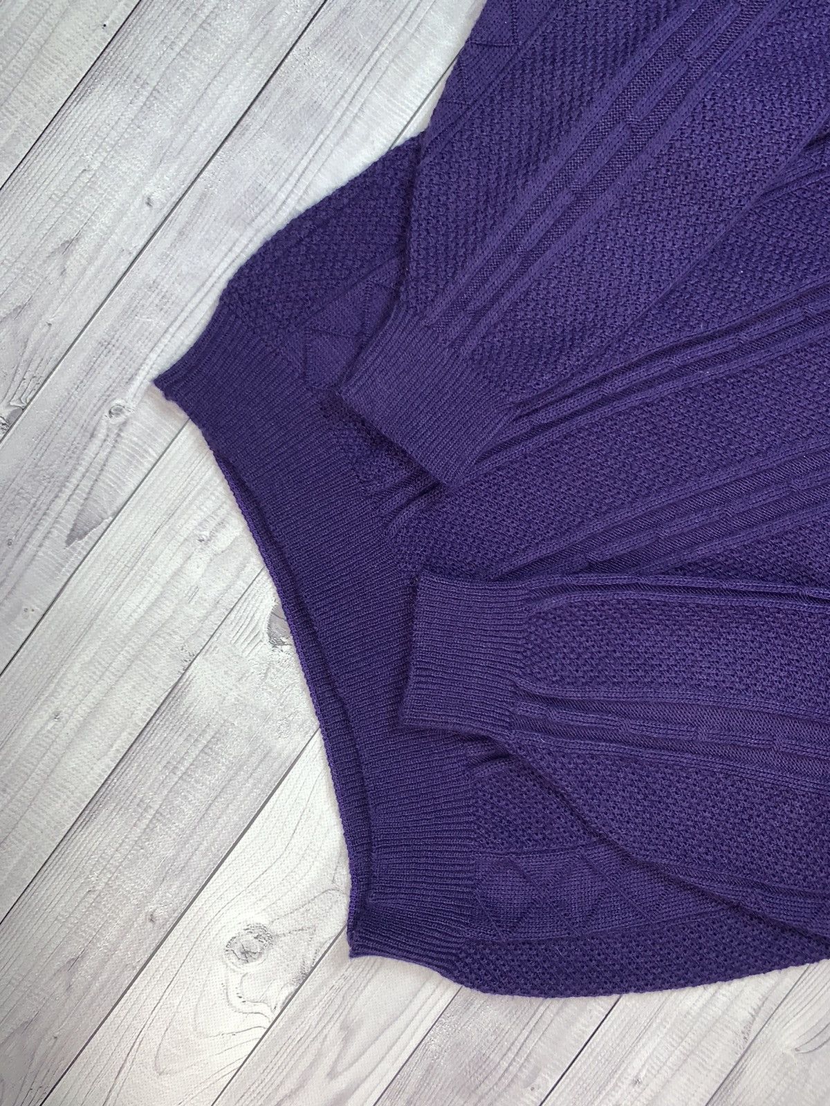 Hugo Boss × Vintage Hugo boss vintage sweatshirt Size -L Size US L / EU 52-54 / 3 - 3 Thumbnail