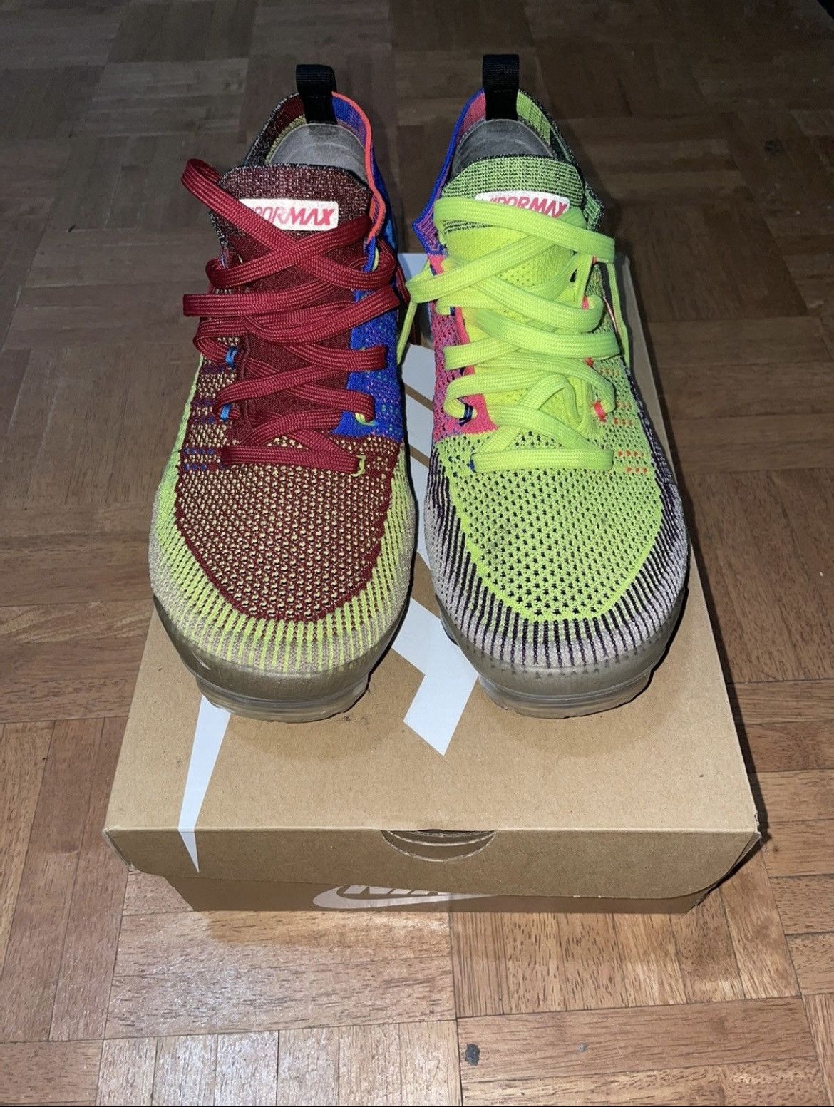 vapormax flyknit 2 random