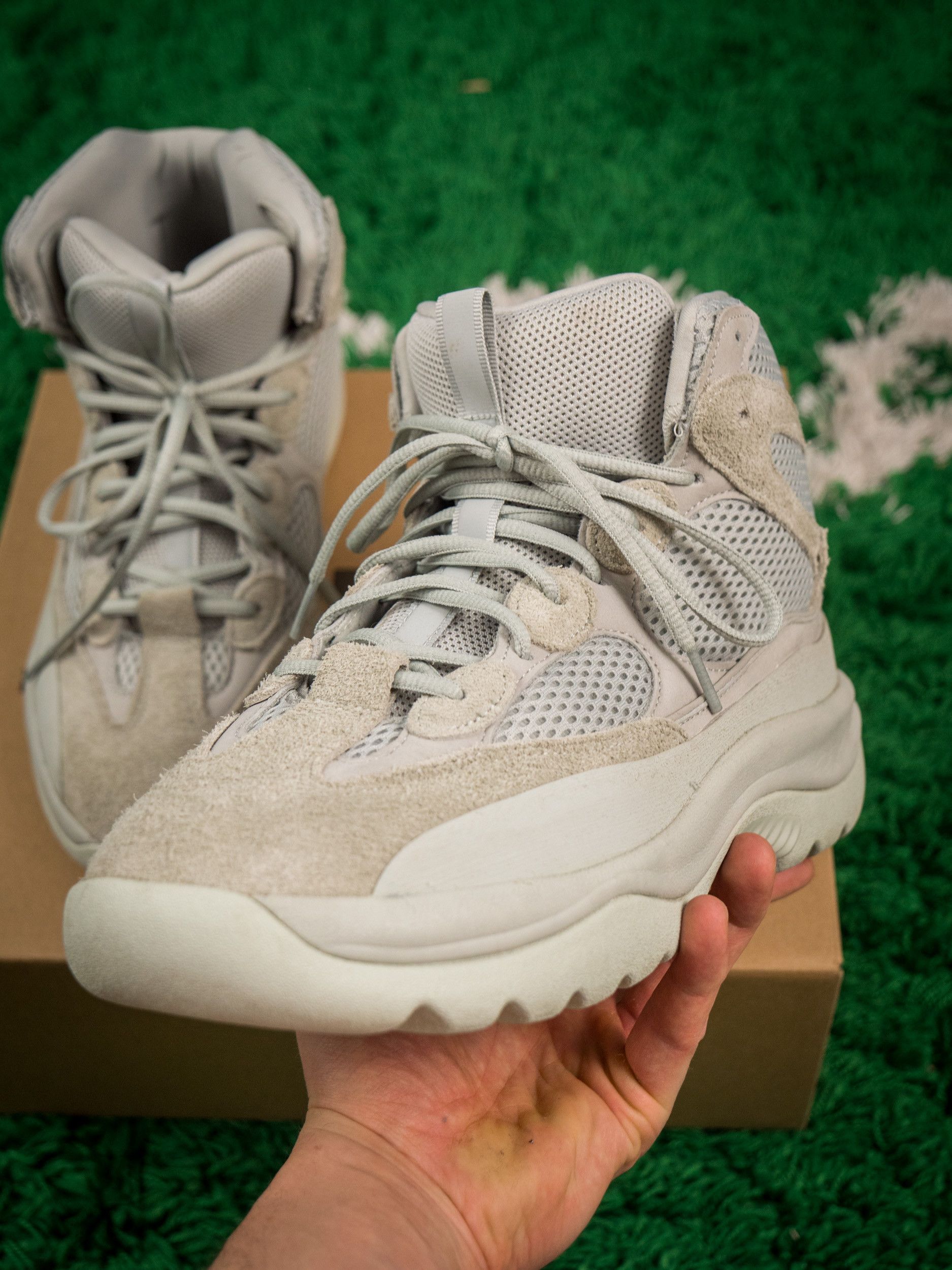 yeezy boots dsrt