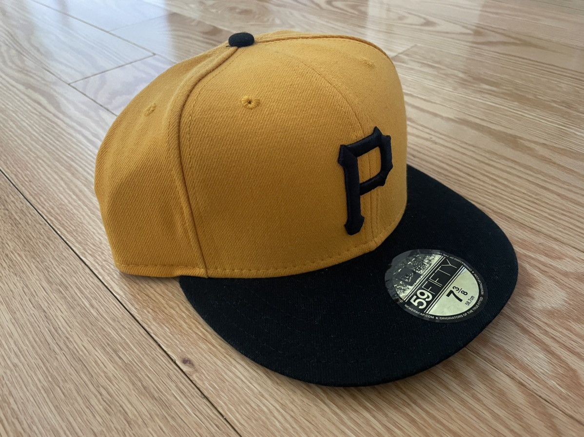 Pittsburgh Pirates Gold-Black 1970-75 Throwback Cooperstown Fitted Hat
