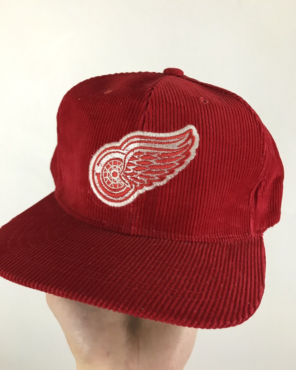 NHL Vintage 80’s Detroit Red Wings corduroy snapback hat Size ONE SIZE - 2 Thumbnail