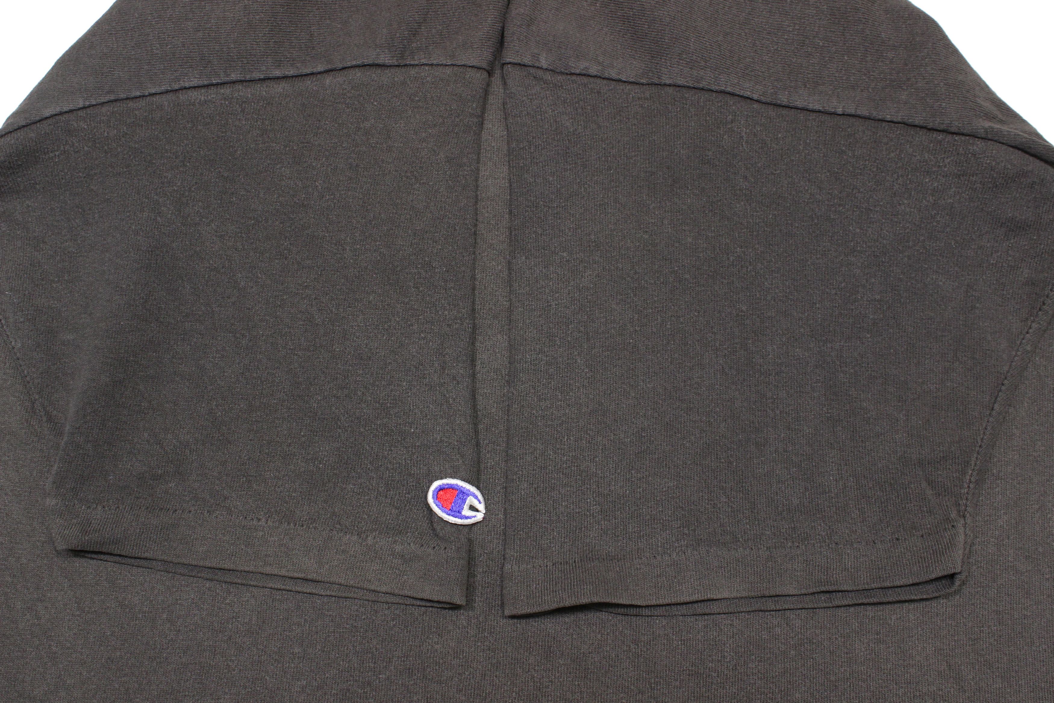 Champion 90S Logo Sun Faded T-Shirt Vintage Made in USA Size US L / EU 52-54 / 3 - 6 Thumbnail