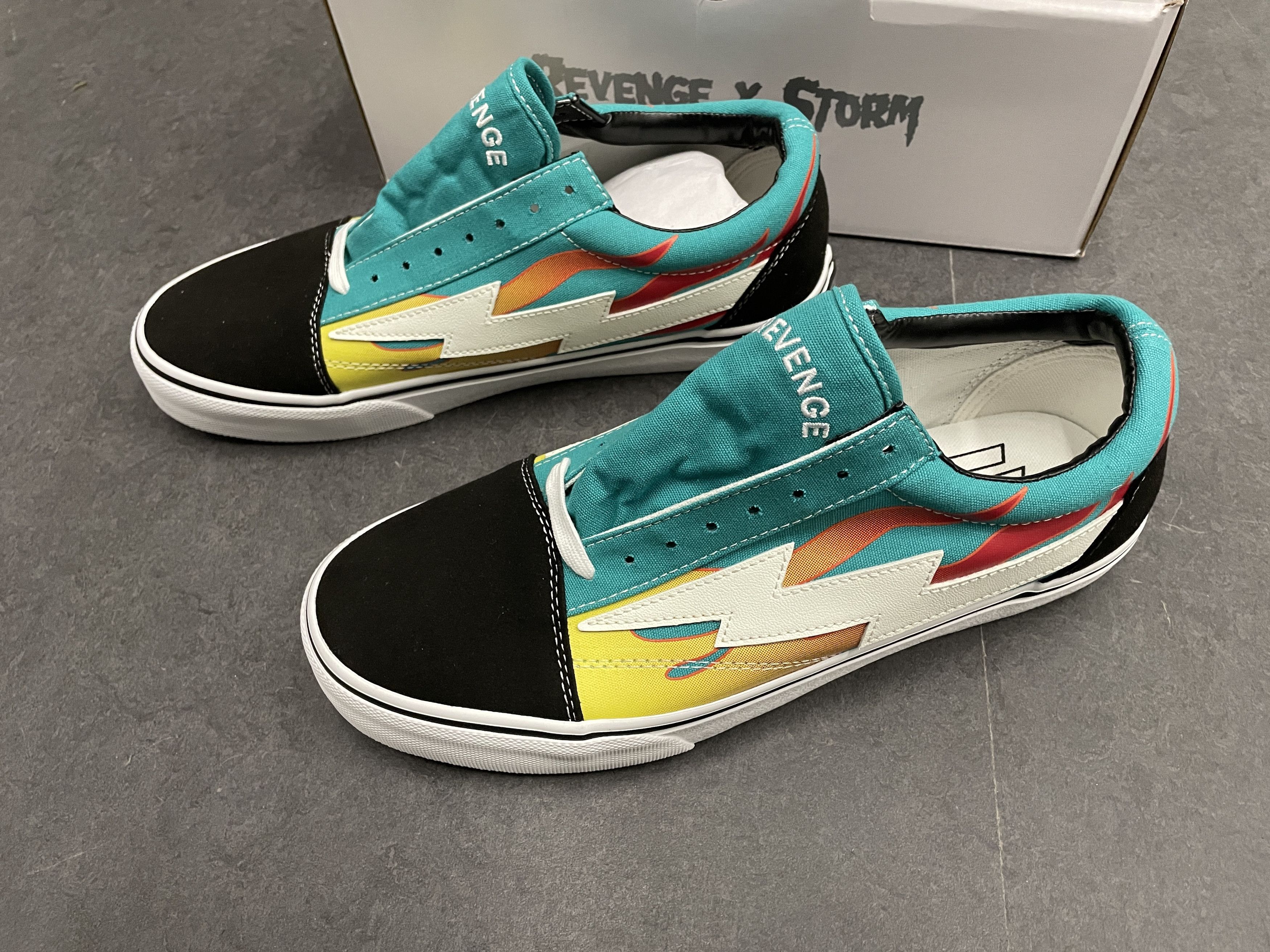 Other Brand New Teal Flame Fire 100% Authentic Size 10 Size US 10 / EU 43 - 5 Thumbnail