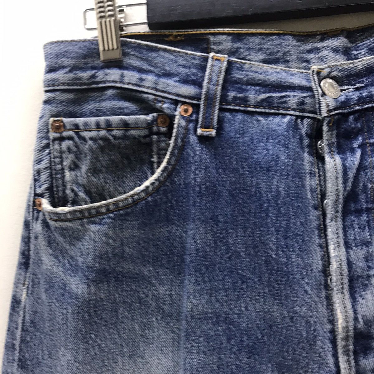 Levi's Vintage Levis 501 Lightwash Jeans Nice Faded Size US 34 / EU 50 - 1 Thumbnail
