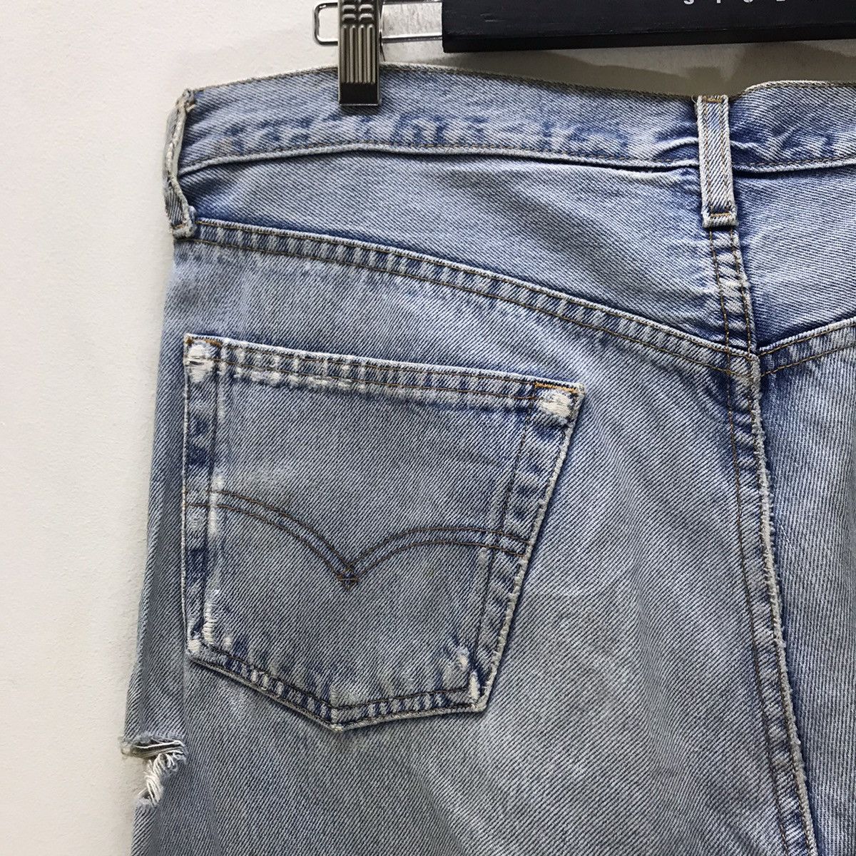 Levi's Vintage 90s Levis 501 Mickey Distressed Jeans Size US 36 / EU 52 - 12 Thumbnail
