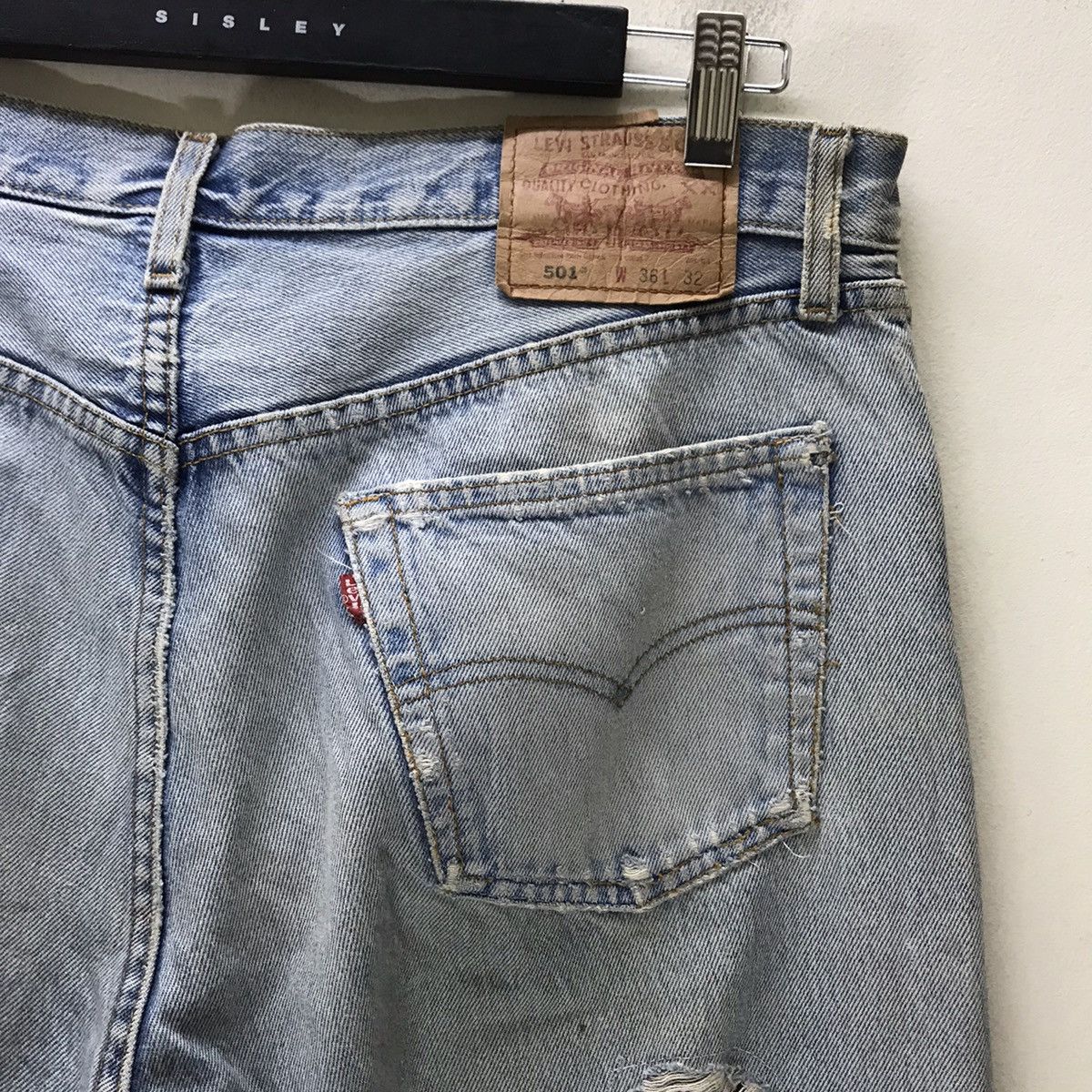 Levi's Vintage 90s Levis 501 Mickey Distressed Jeans Size US 36 / EU 52 - 13 Thumbnail