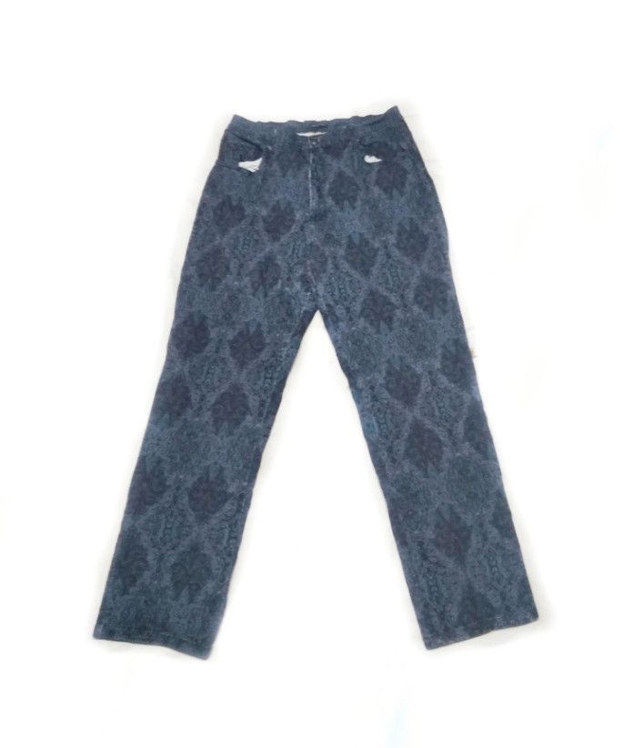 Japanese brand.. stretch all print denim jeans