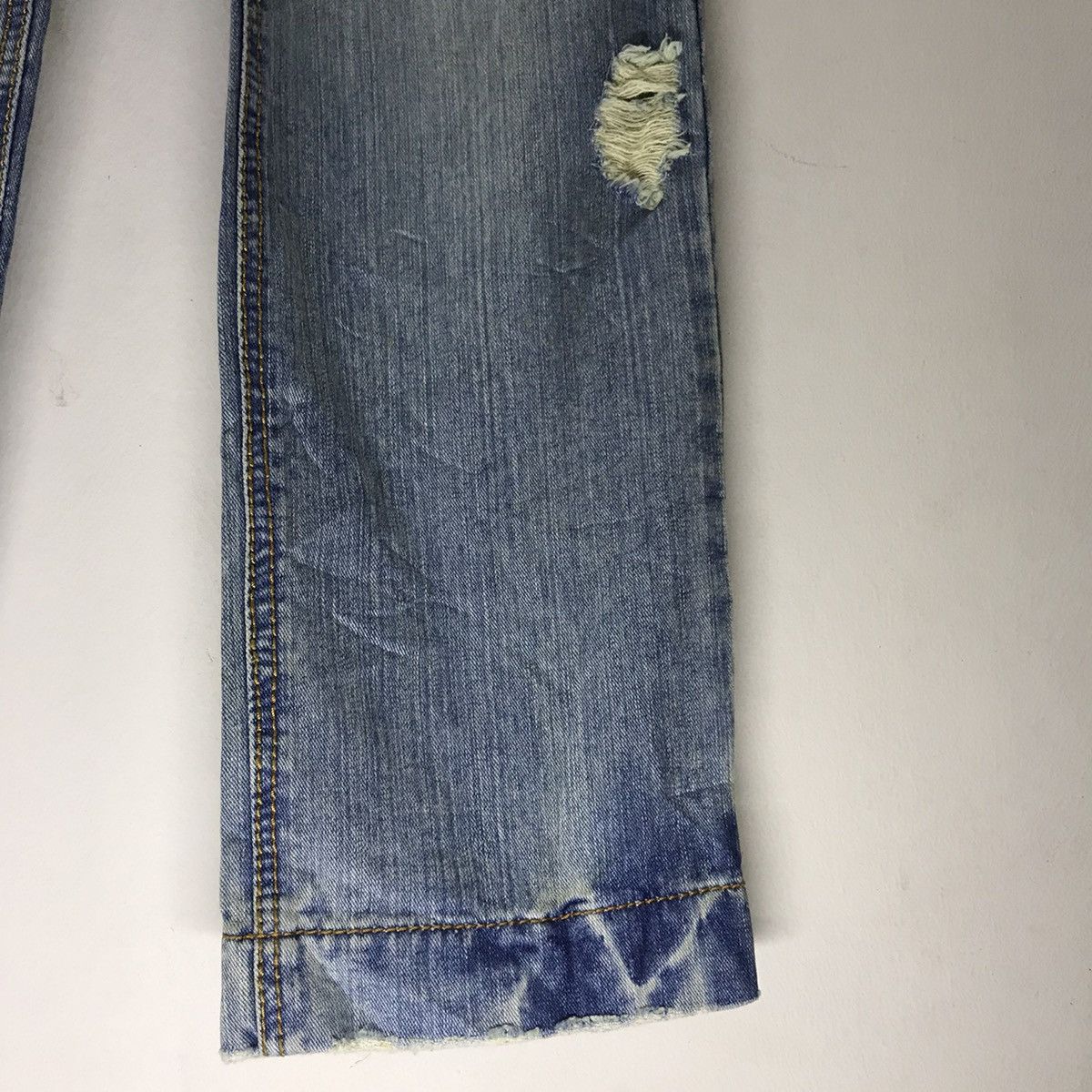 Anime Vintage Hello Kitty Distressed Denim Jeans Size 29" - 9 Thumbnail