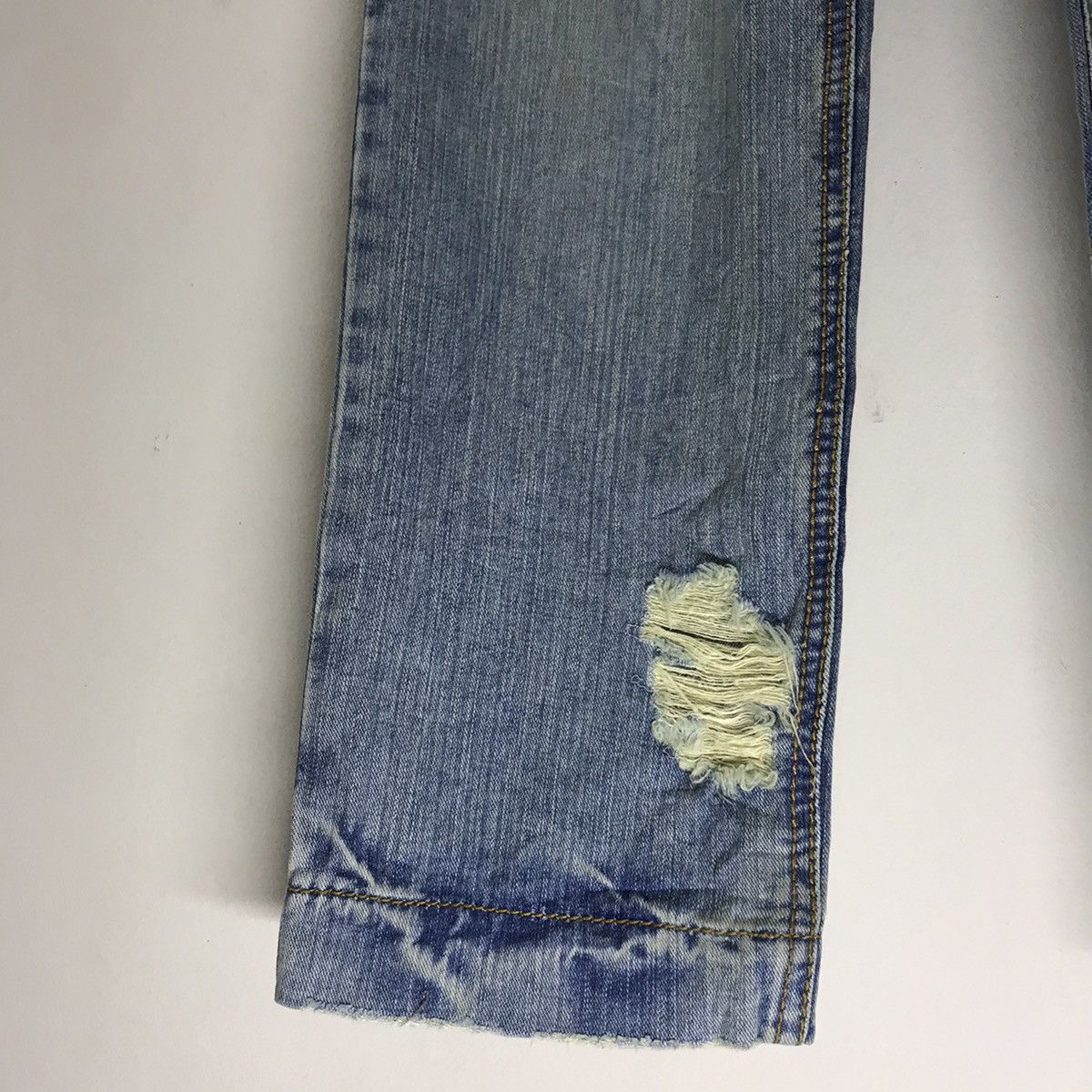 Anime Vintage Hello Kitty Distressed Denim Jeans Size 29" - 8 Thumbnail