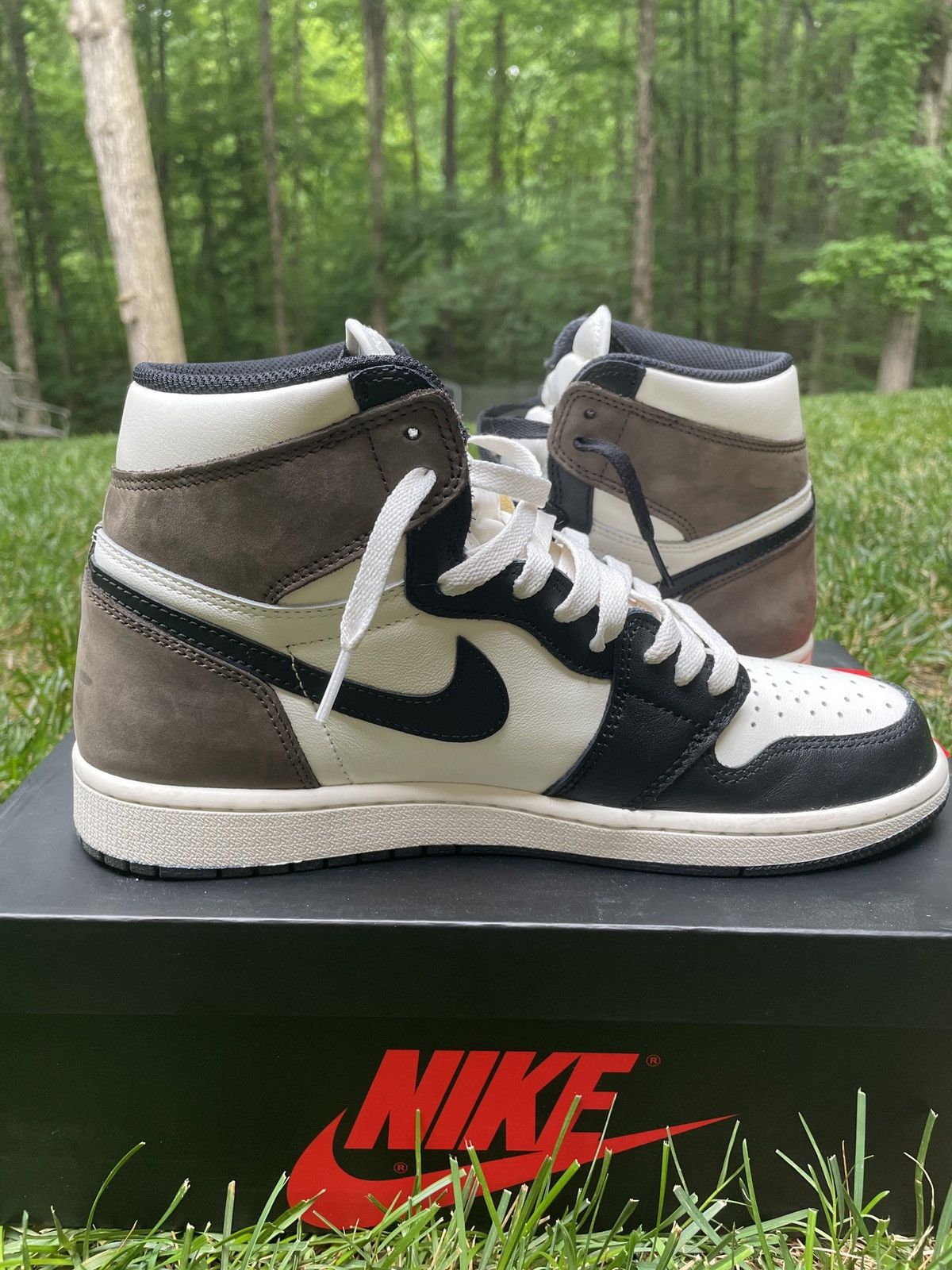 Jordan Brand Air Jordan 1 Retro High OG Size US 10 / EU 43 - 4 Thumbnail