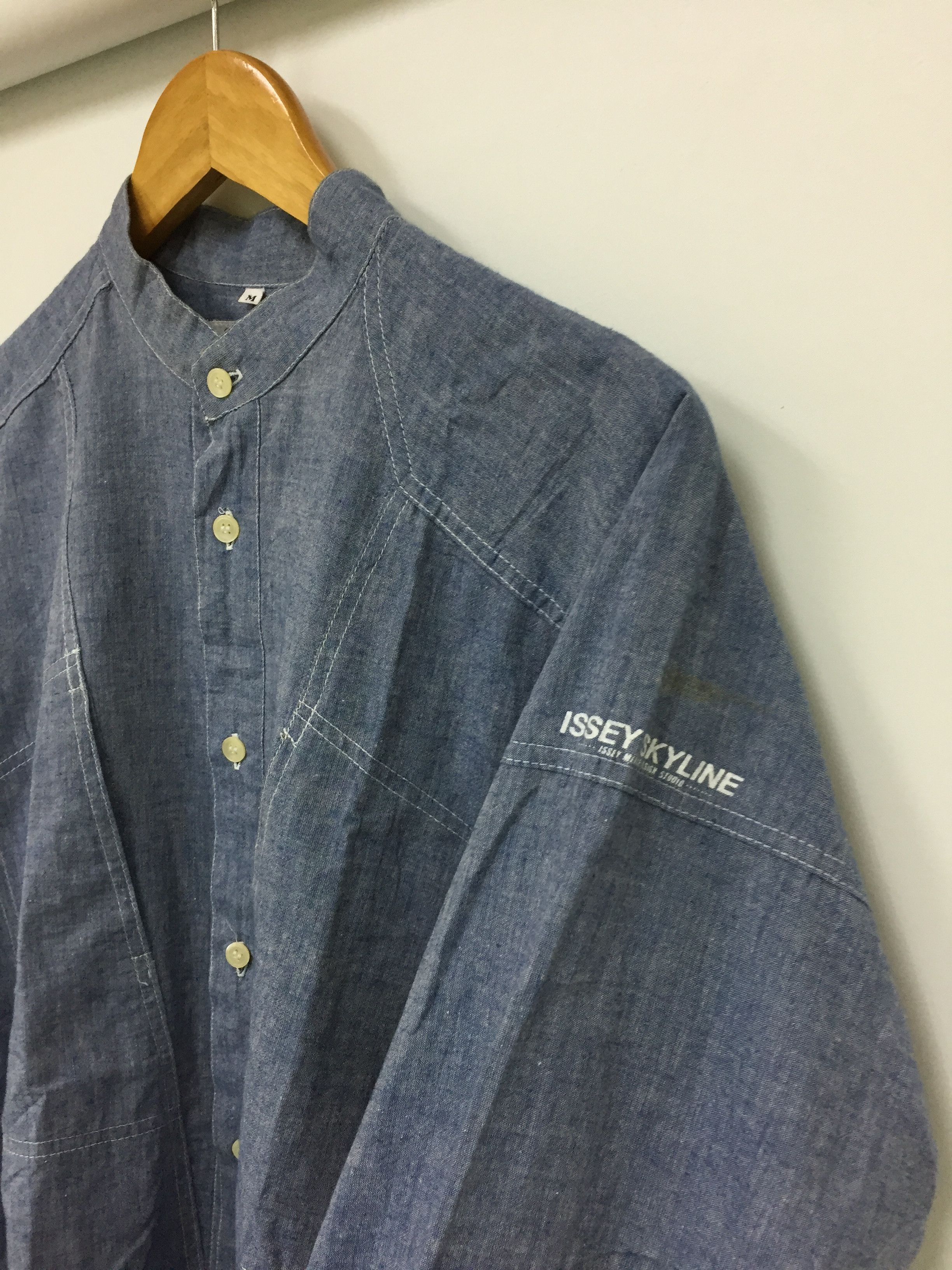 Issey Miyake 1982 ISSEY MIYAKE Issey Skyline Chambray button up shirt Size US M / EU 48-50 / 2 - 6 Thumbnail