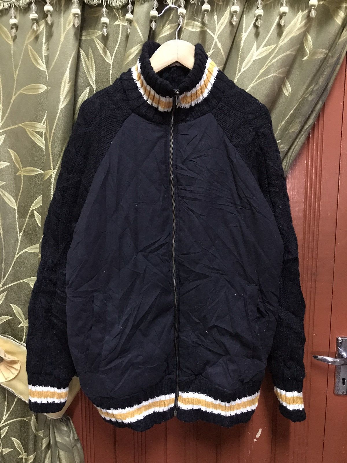 Converse jacket fleece full zipper very nice