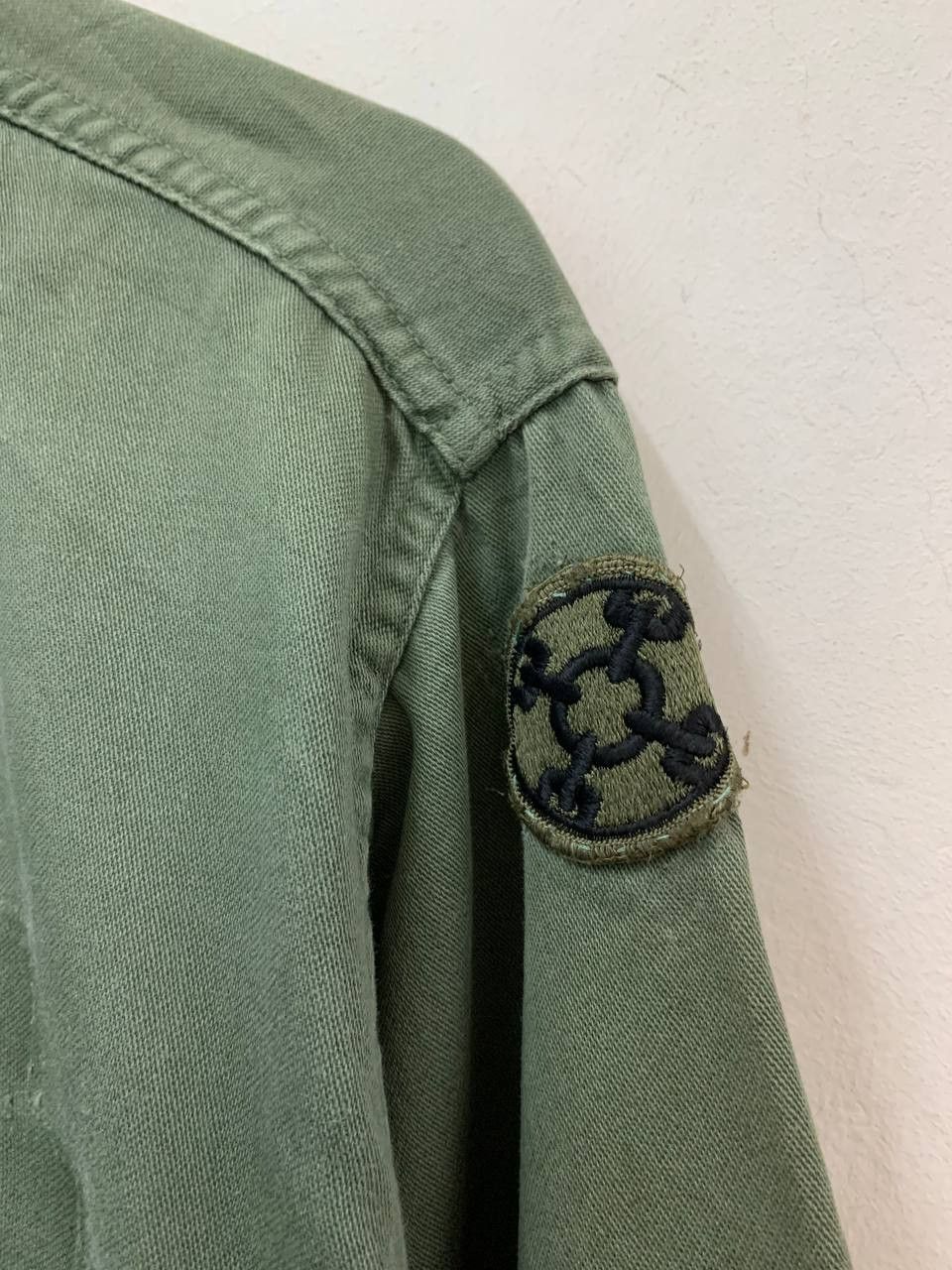 Vintage Vintage 40's WW2 US Army Herringbone 13 Stars HBT Size US L / EU 52-54 / 3 - 5 Thumbnail