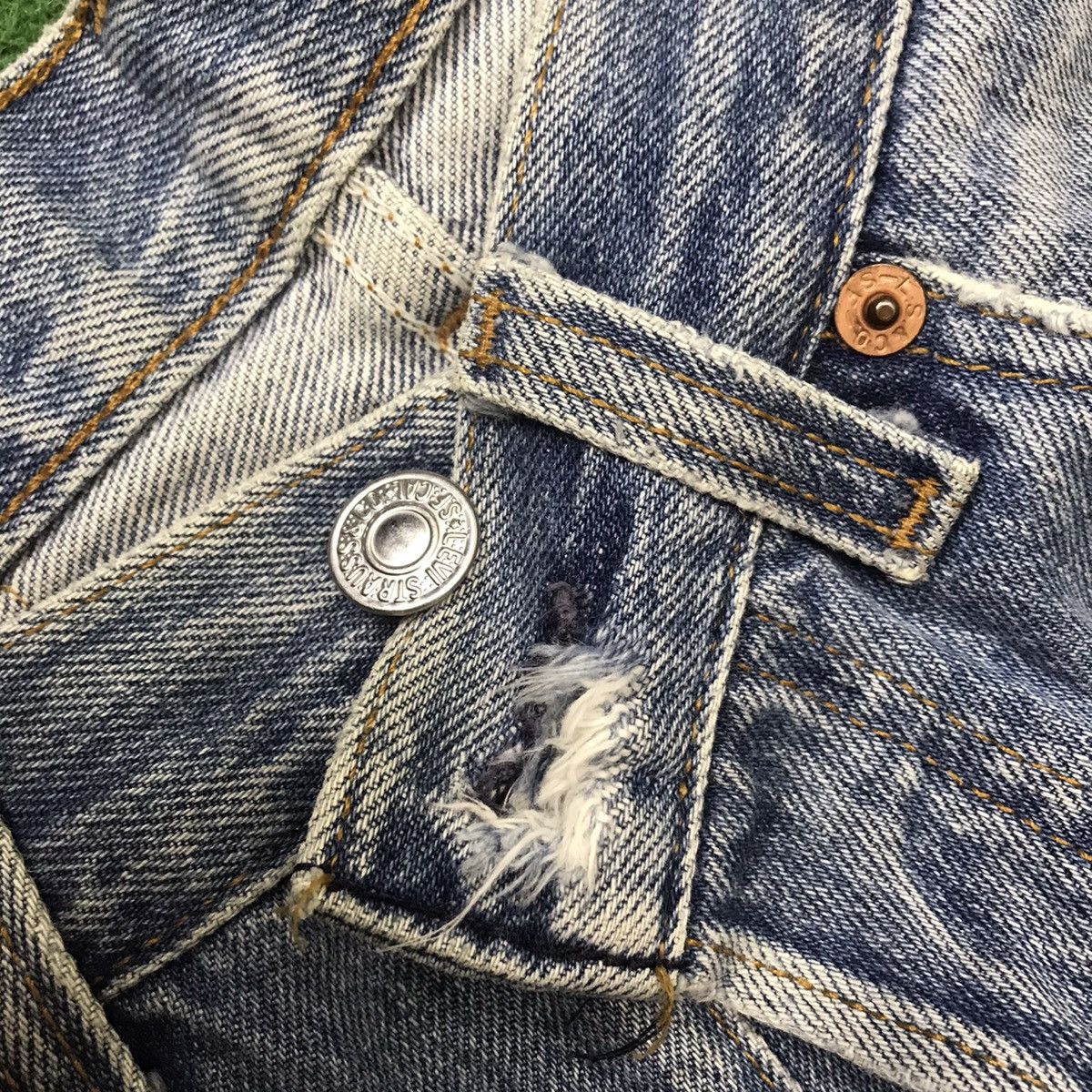 Levi's Vintage 80s Levis 501xx Distress Cobain Style Made USA Size US 28 / EU 44 - 21 Thumbnail