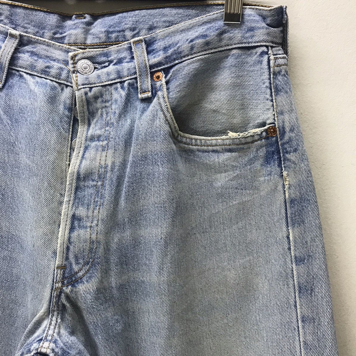 Levi's Vintage 90s Levis 501 Distress Lightwash Made in France Size US 34 / EU 50 - 5 Thumbnail