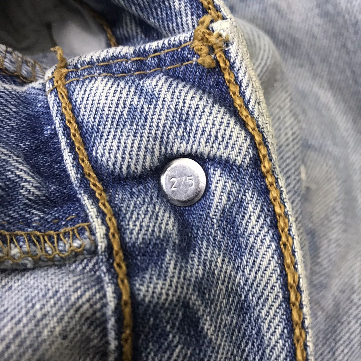 Levi's Vintage 90s Levis 501 Distress Lightwash Made in France Size US 34 / EU 50 - 18 Thumbnail