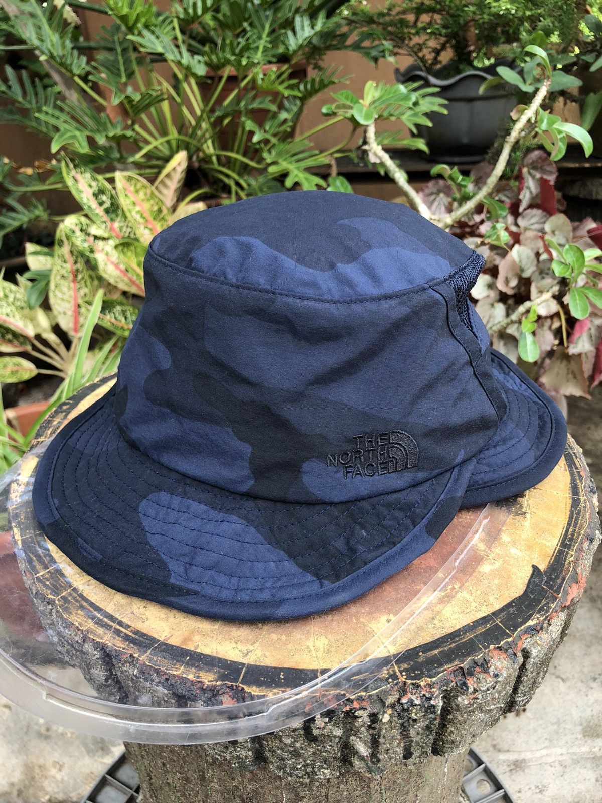 The North Face The North Face Camo Bucket Hat Size ONE SIZE - 1 Thumbnail