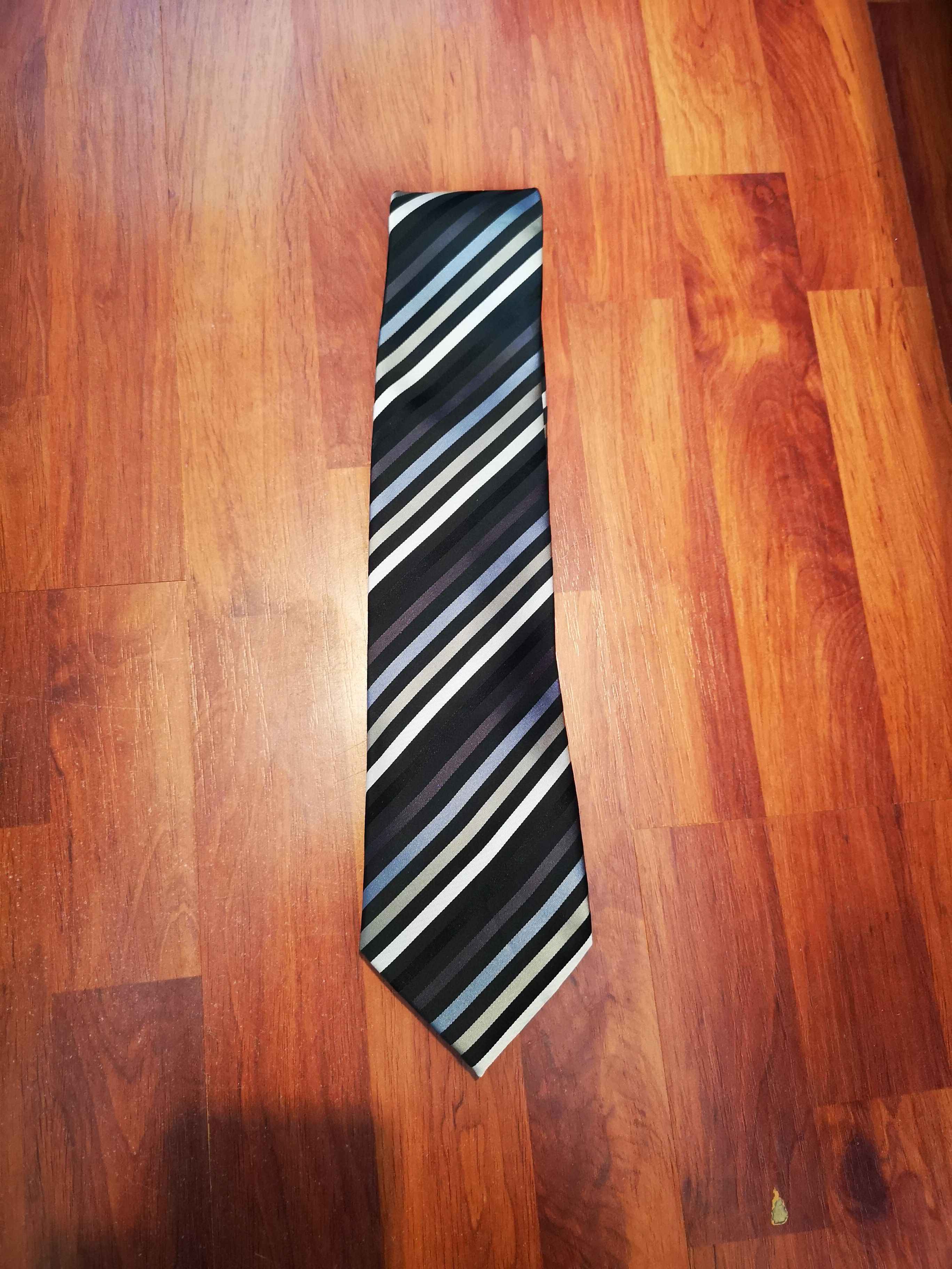 burton shirt and tie