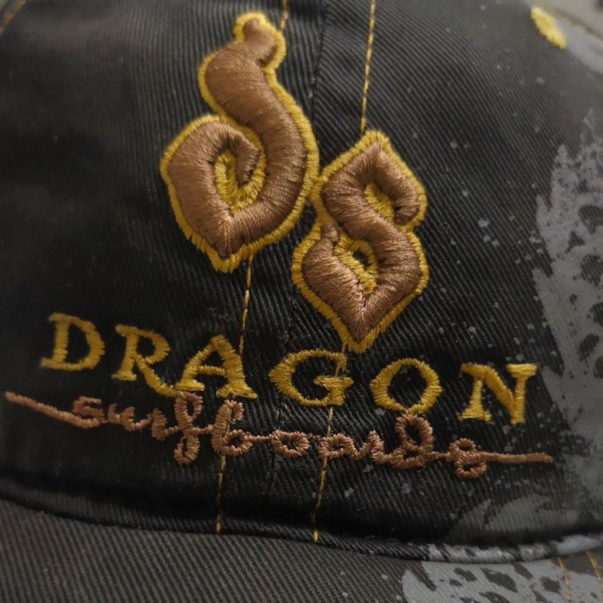 Vintage DRAGON SURFBOARDS CRAZY SHIRTS TATOO CAP Size ONE SIZE - 12 Thumbnail