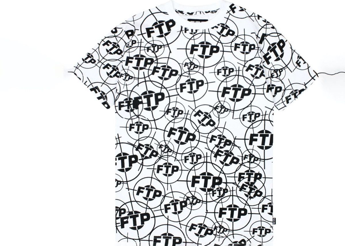 FTP CROSSHAIR TEE WHITE size L Short Sleeve T Shirts 