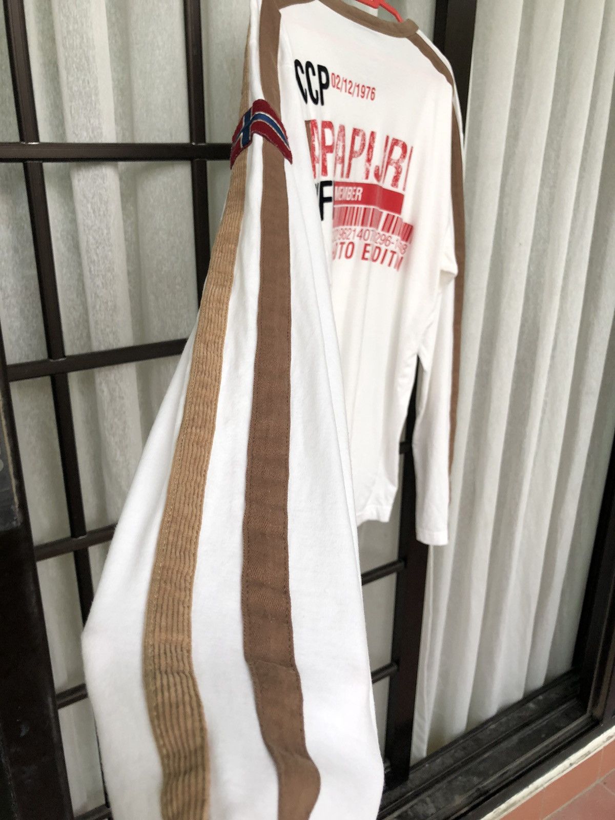 Napapijri Napapijri Corduroy Stripe Long Sleeve T-Shirt Size US L / EU 52-54 / 3 - 3 Thumbnail