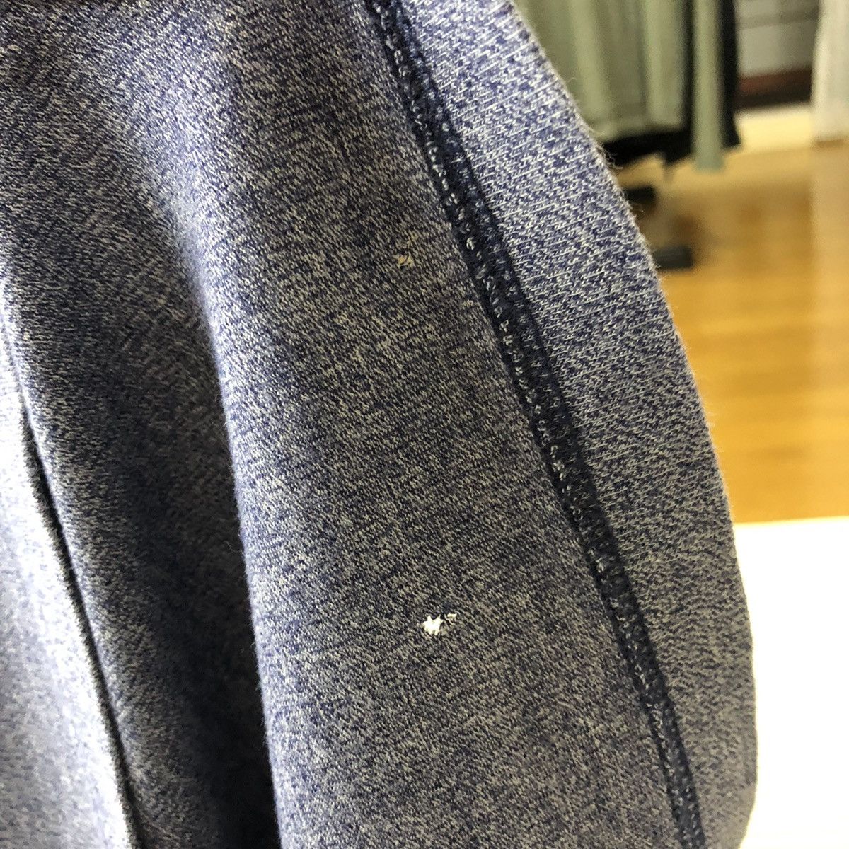 Yves Saint Laurent Vintage Yves Saint Laurent Small Embroided Logo Size US M / EU 48-50 / 2 - 9 Thumbnail
