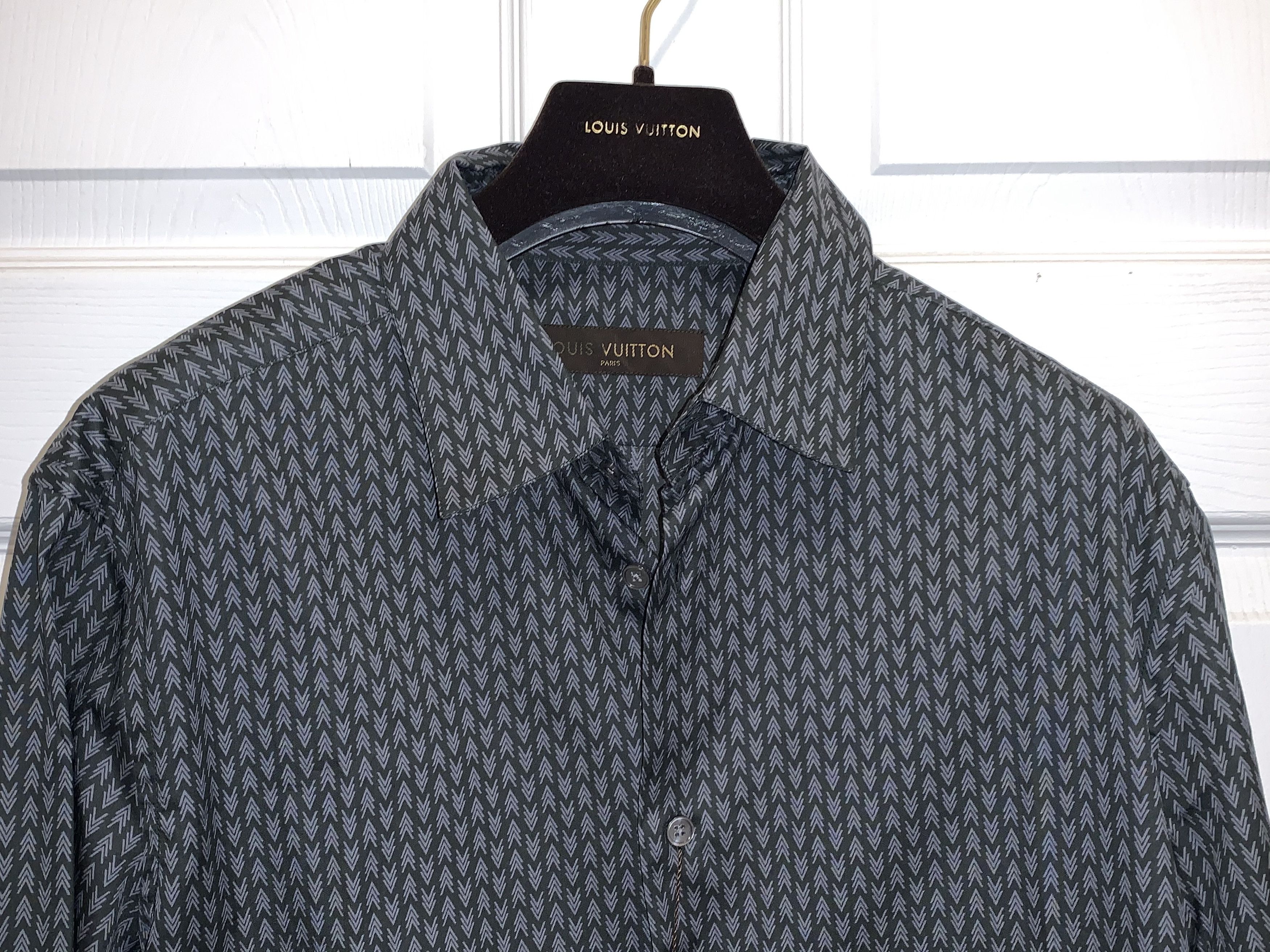 Louis Vuitton Louis Vuitton - Button Shirt Size US L / EU 52-54 / 3 - 1 Thumbnail