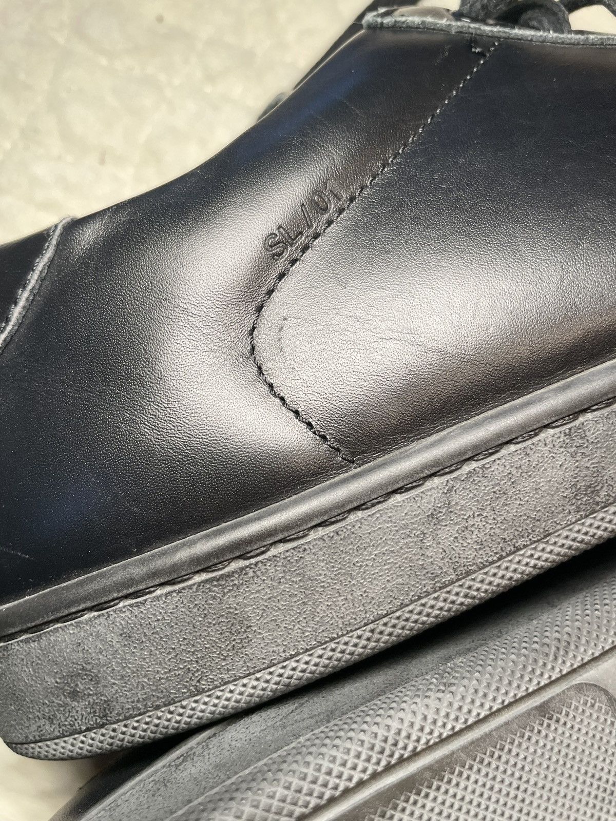 Saint Laurent Paris Court Classic Low Size US 10 / EU 43 - 9 Thumbnail