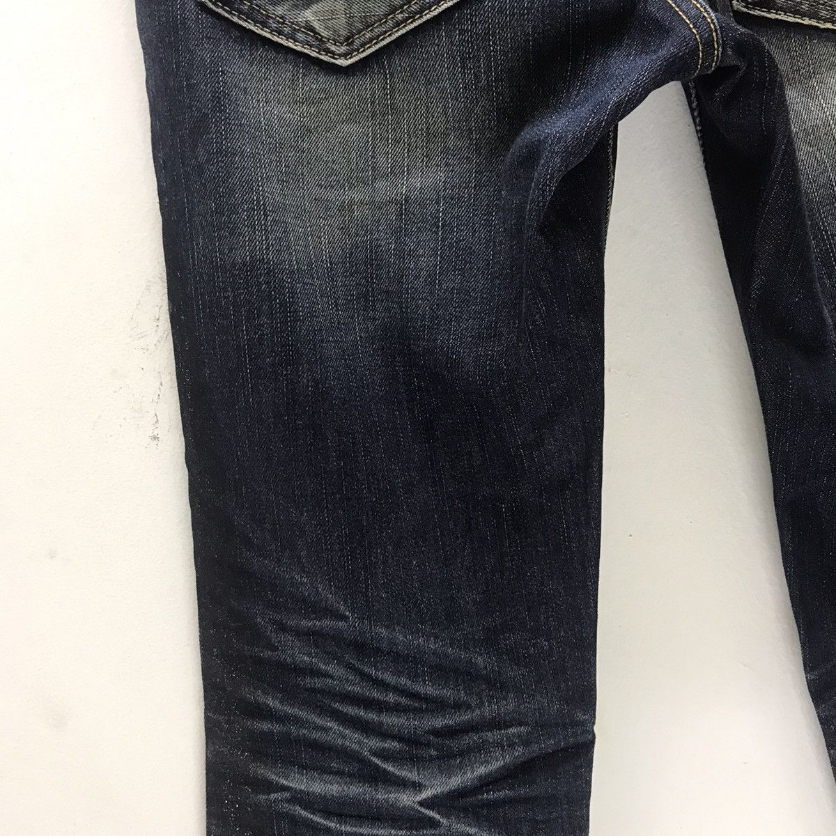 GOSTAR DE FUGA Gostar De Fuga Whisker Coated Denim Jeans Size US 29 - 15 Thumbnail
