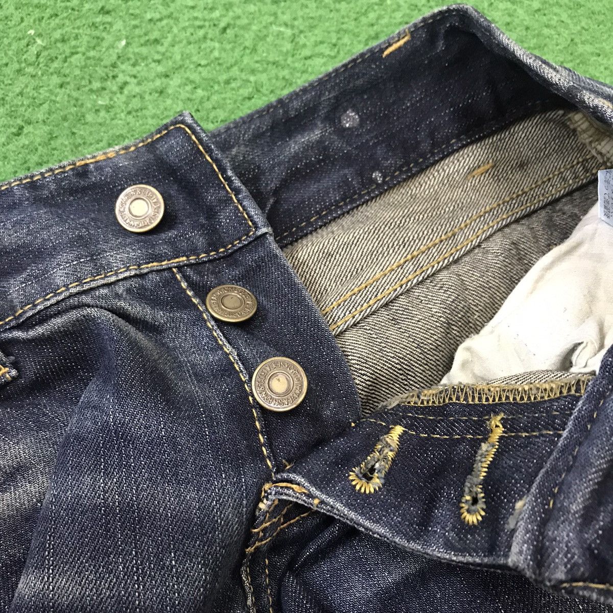 GOSTAR DE FUGA Gostar De Fuga Whisker Coated Denim Jeans Size US 29 - 23 Thumbnail