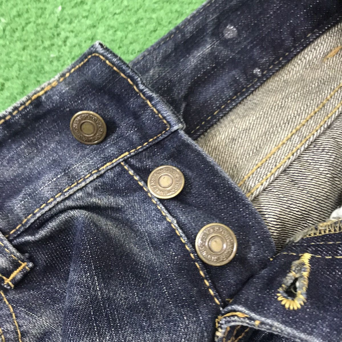 GOSTAR DE FUGA Gostar De Fuga Whisker Coated Denim Jeans Size US 29 - 22 Thumbnail