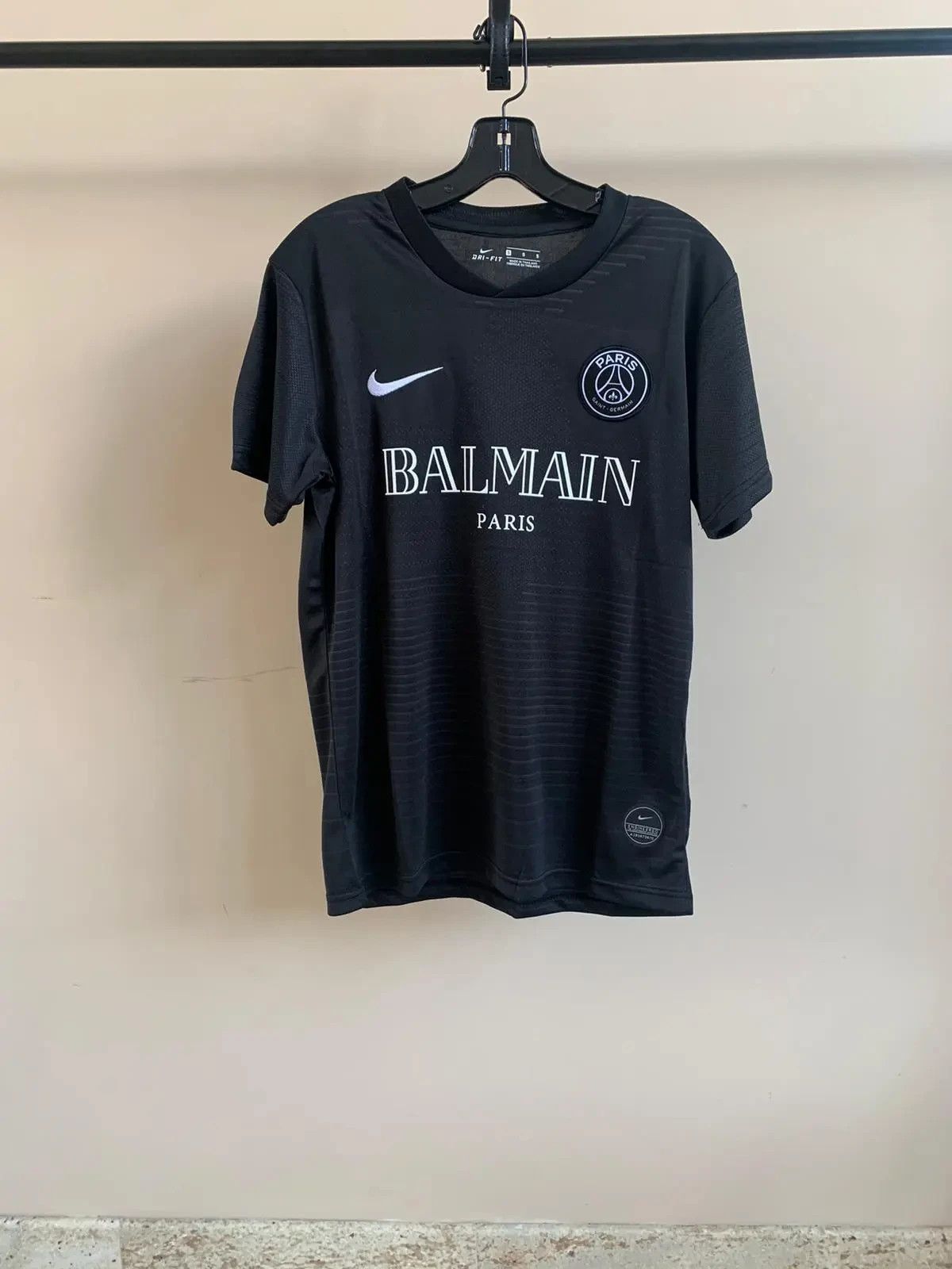 Balmain Tee, SS in Black Size US L / EU 52-54 / 3 - 1 Thumbnail