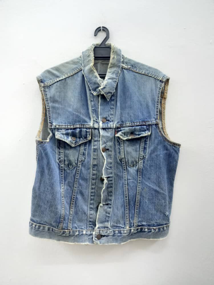 Levi's Vintage Levis Big E Vest Jacket Jeans Distressed Size US M / EU 48-50 / 2 - 1 Thumbnail