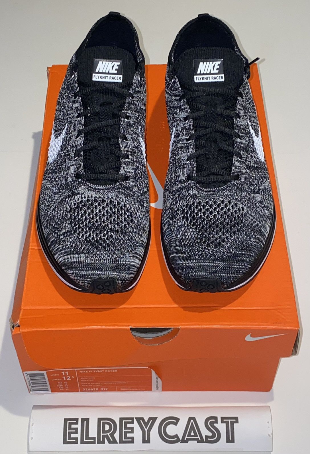 Nike Nike Flyknit Racer Oreo Size US 11 / EU 44 - 1 Thumbnail