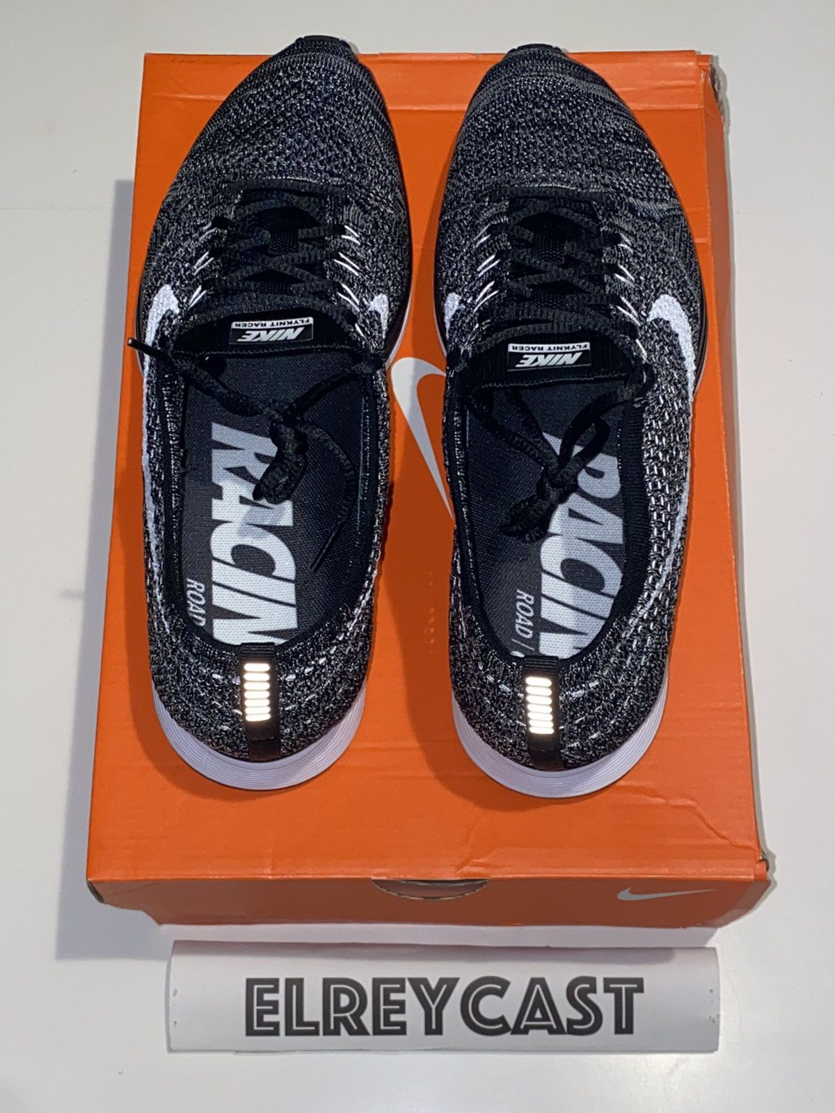 Nike Nike Flyknit Racer Oreo Size US 11 / EU 44 - 6 Thumbnail
