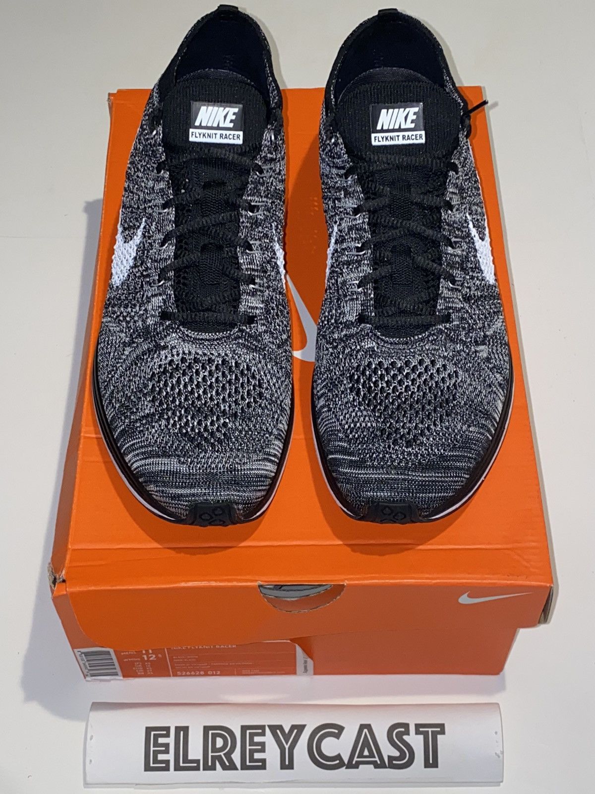 Nike Nike Flyknit Racer Oreo Size US 11 / EU 44 - 3 Thumbnail